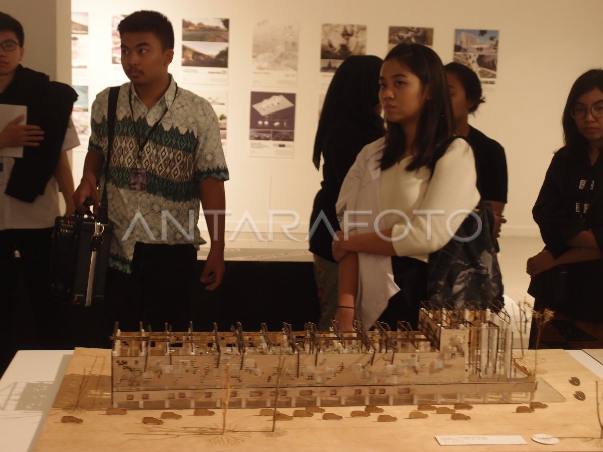 Pameran Karya Mahasiswa Arsitektur Indonesia | Antara Foto