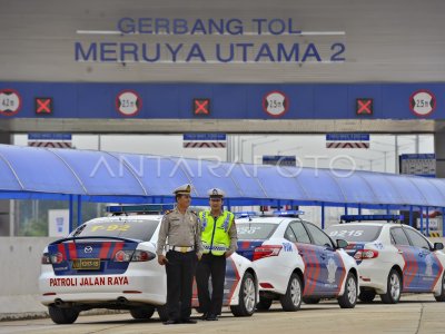 TOL JORR MULAI BEROPERASI | ANTARA Foto