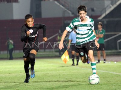 FRENZ INDONESIA LAWAN PORTUGAL ANTARA Foto