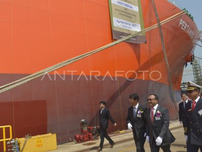 KAPAL PERTAMINA GAS 2 TERBESAR DI DUNIA | ANTARA Foto