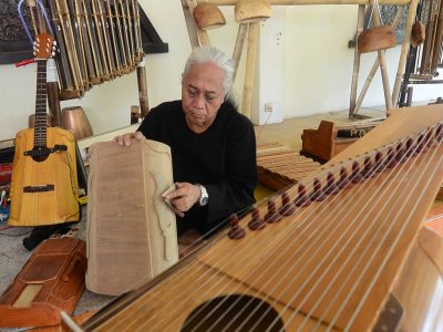 ALAT MUSIK BAMBU | ANTARA Foto