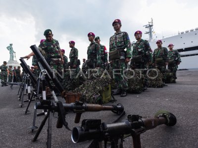 GELAR PASUKAN PEMUKUL REAKSI CEPAT | ANTARA Foto