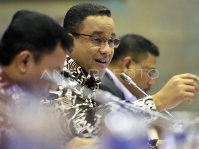 EVALUASI PERKEMBANGAN KURIKULUM 2013 | ANTARA Foto