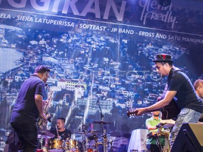 KONSER GLENN FREDLY | ANTARA Foto