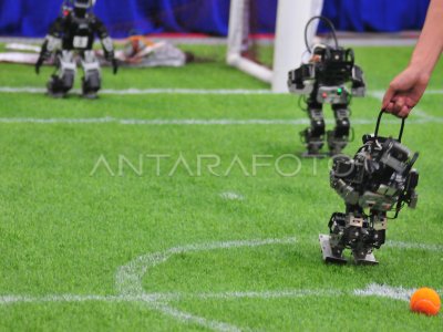KOMPETISI ROBOT INDONESIA | ANTARA Foto