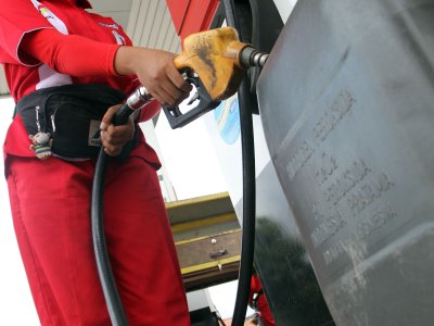 Larangan Penjualan Eceran BBM Secara Online: Antara Regulasi, Keamanan, dan Aksesibilitas