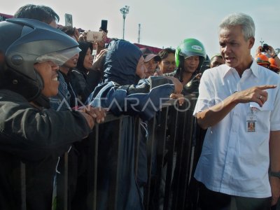 Pemudik Sepeda Motor Menggunakan Kapal Laut Antara Foto