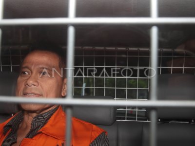 SOETIKNO SOEDARJO DITAHAN KPK | ANTARA Foto