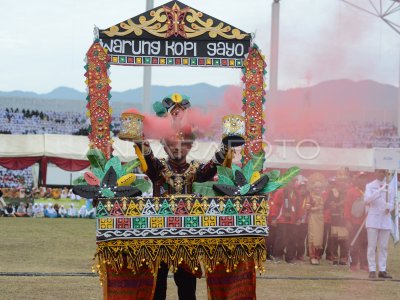 PEMBUKAAN OLIMPIADE OLAHRAGA SISWA NASIONAL DI ACEH | ANTARA Foto