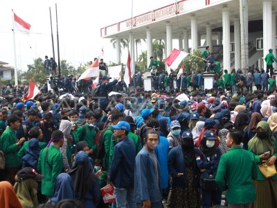 AKSI MAHASISWA DI BENGKULU | ANTARA Foto