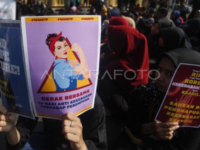 AKSI TOLAK KEKERASAN TERHADAP PEREMPUAN | ANTARA Foto