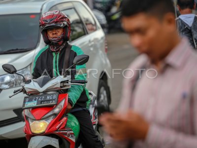 KENAIKAN TARIF OJEK ONLINE UNTUK JABODETABEK | ANTARA Foto