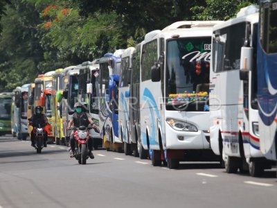 Menavigasi Jalan Raya Bisnis: Perkumpulan Pengusaha Bus Pariwisata di Indonesia