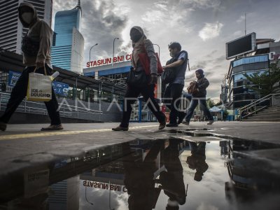 BANK DUNIA PANGKAS PROYEKSI PERTUMBUHAN EKONOMI INDONESIA | ANTARA Foto