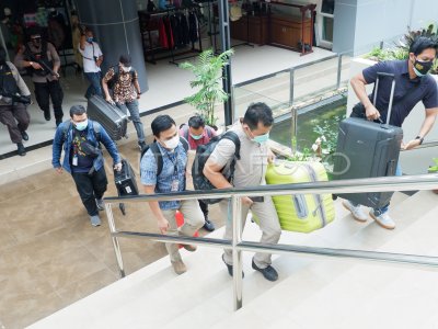 Kpk Geledah Kantor Wali Kota Batu Antara Foto