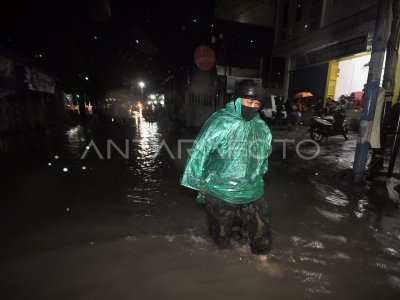 BANJIR DI MANADO | ANTARA Foto