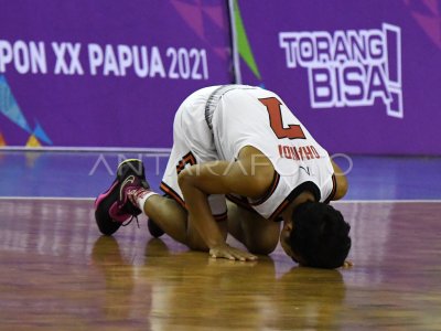 TIM BASKET PUTRA 5X5 DKI JAKARTA RAIH EMAS PON PAPUA | ANTARA Foto