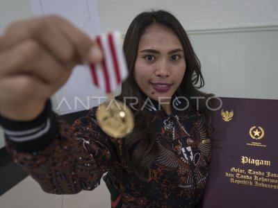 PENGHARGAAN SATYALANCANA DARMA OLAH RAGA | ANTARA Foto