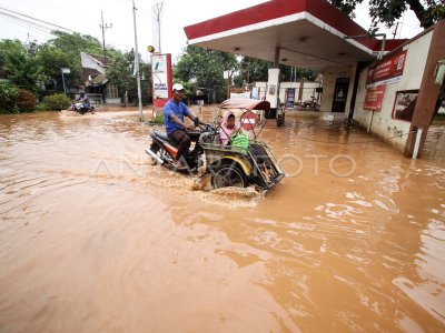 BANJIR DI PASURUAN | ANTARA Foto