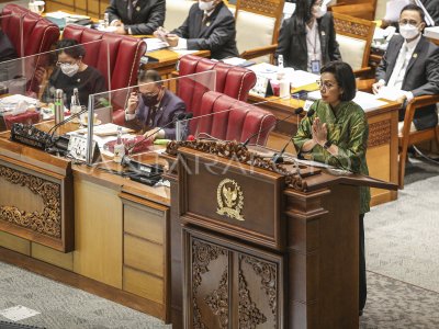 DPR SAHKAN REVISI UU PPP | ANTARA Foto