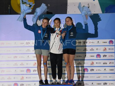 DENG LIJUAN JUARA DUNIA PANJAT TEBING SERI JAKARTA ANTARA Foto