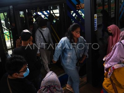 PENERAPAN TARIF INTEGRASI JAKLINGKO | ANTARA Foto