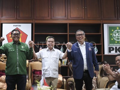 PARTAI NASDEM KUNJUNGI SEKBER GERINDRA-PKB | ANTARA Foto