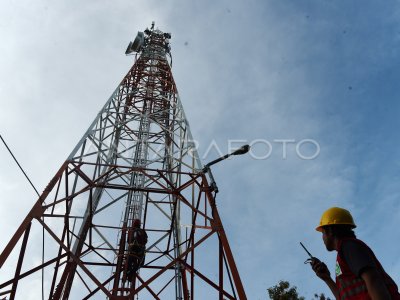 PEMERATAAN INFRASTRUKTUR JARINGAN TELEKOMUNIKASI INDONESIA | ANTARA Foto