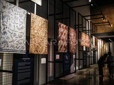 Peringatan Hari Batik Nasional Di Museum Batik Indonesia | ANTARA Foto