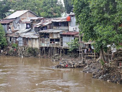 PAPAN EDUKASI SEJARAH SUNGAI CILIWUNG | ANTARA Foto