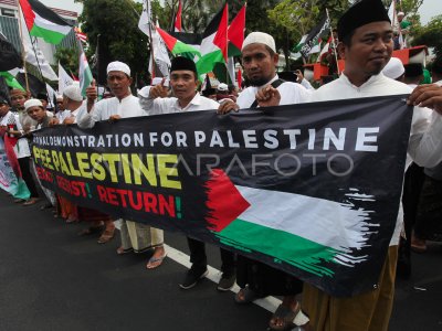 Aksi Bela Palestina Di Surabaya | ANTARA Foto