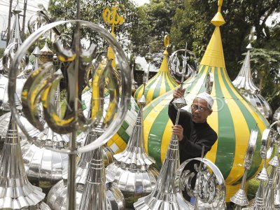 Konsumsi Baja Nasional | ANTARA Foto