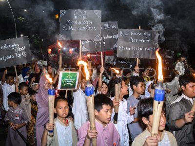 Pawai Obor Sambut Ramadhan Di Jakarta | ANTARA Foto