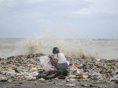 Target Pengurangan Sampah Indonesia | ANTARA Foto