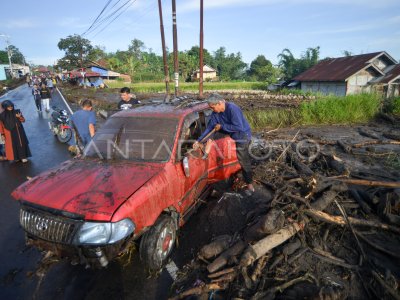 Dampak Banjir Lahar Dingin Gunung Marapi | ANTARA Foto