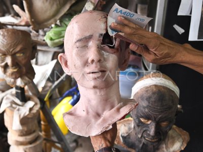 Pembuatan patung prostetik untuk film