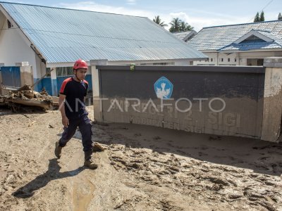 Banjir Bandang Terjang Dua Desa Di Sigi | ANTARA Foto