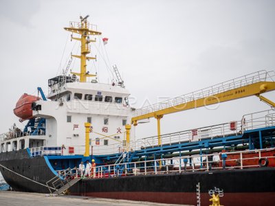 Kemendag Amankan Kapal Tanker Asal China | ANTARA Foto