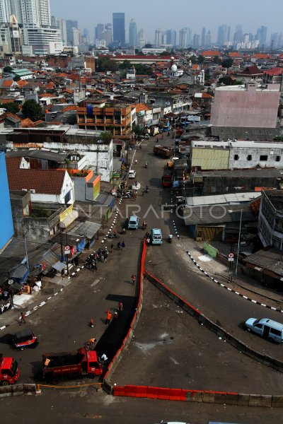 RELOKASI PKL TANAH ABANG | ANTARA Foto