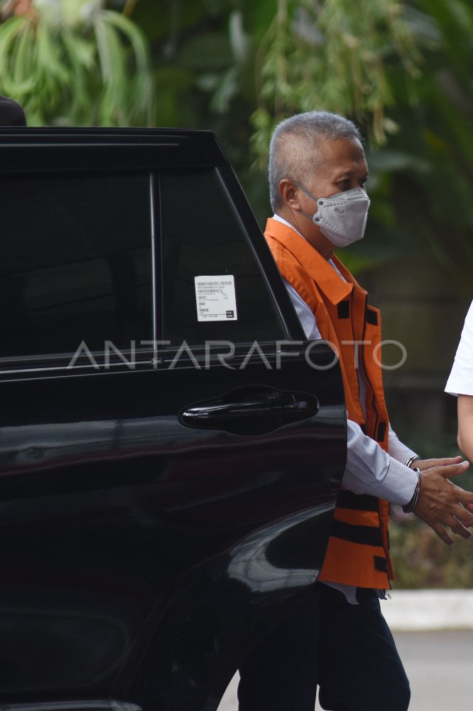 PEMERIKSAAN TERSANGKA KASUS SUAP PENGURUSAN PERKARA DI MA | ANTARA Foto