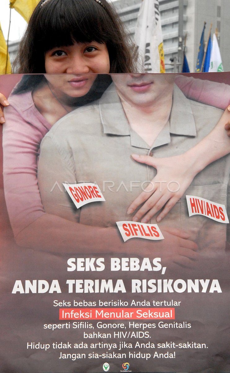 ANTI KONDOM | ANTARA Foto