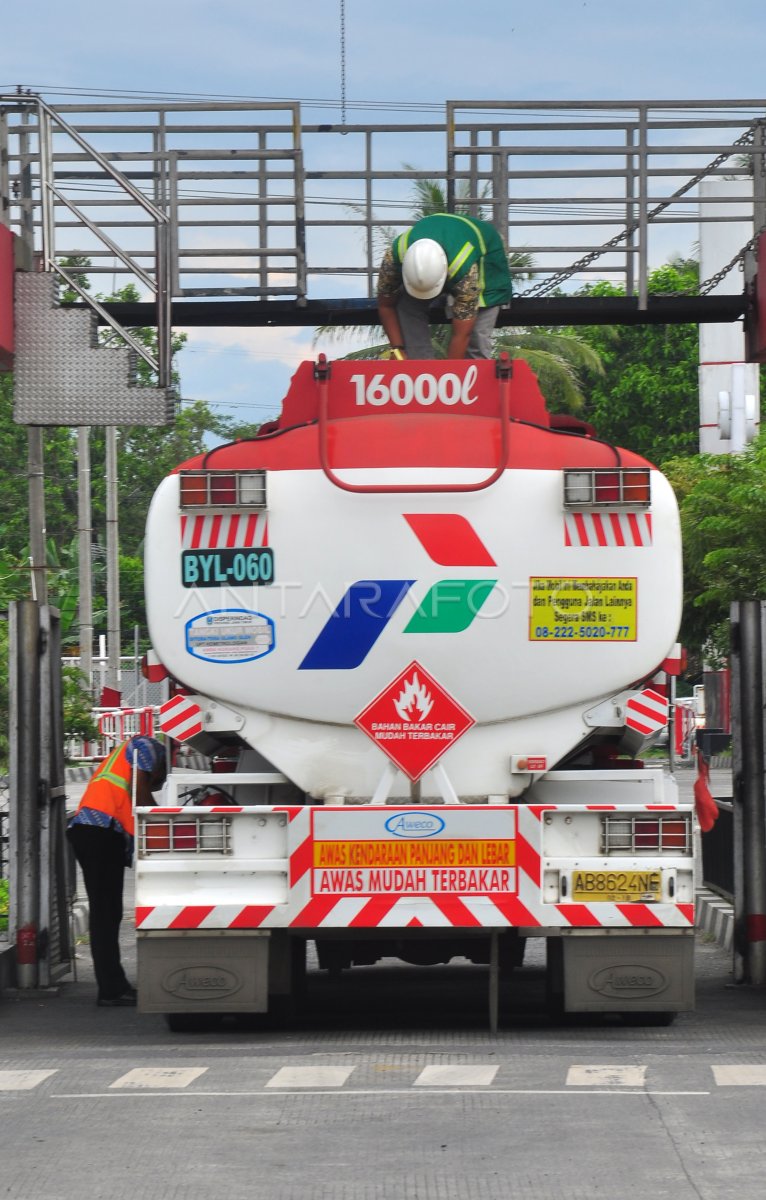 TRUK TANGKI DIPASANGI GPS