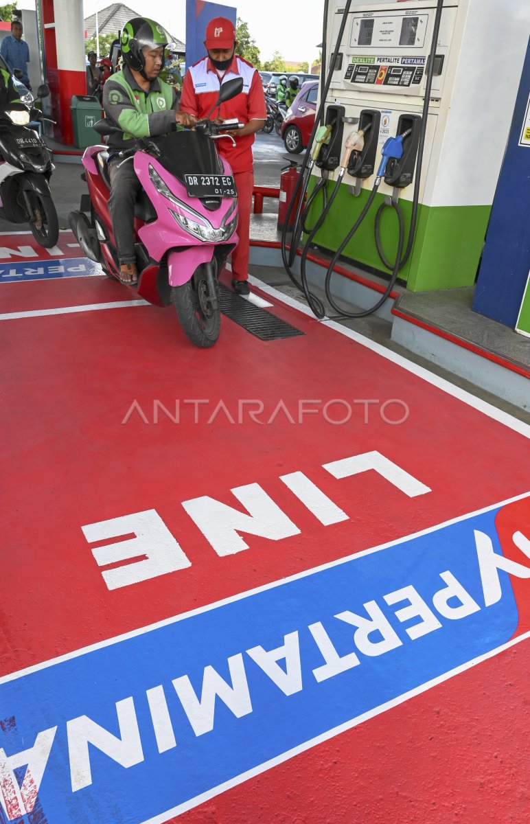 My Pertamina Line Di SPBU NTB | ANTARA Foto