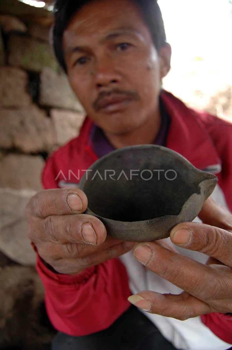 Benda Bersejarah Antara Foto