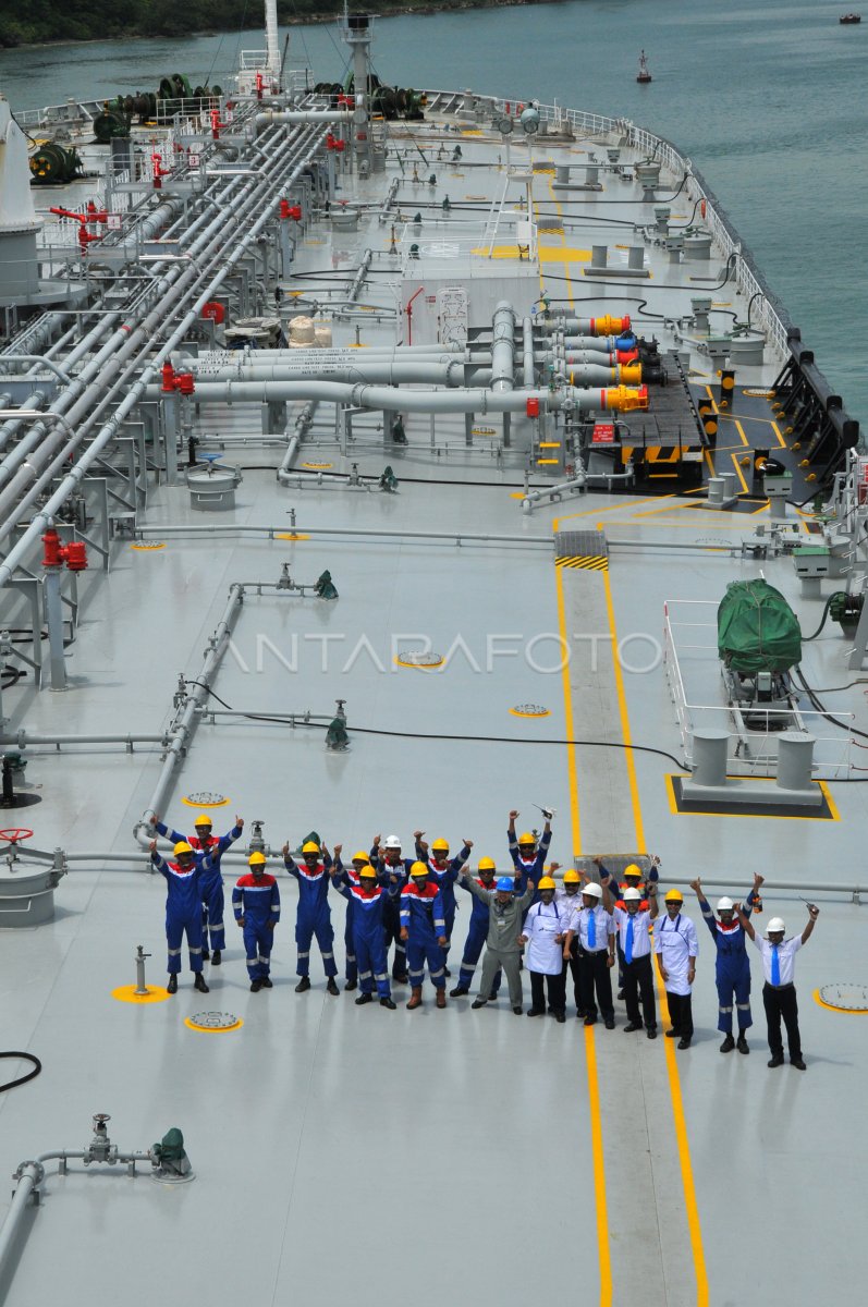 ARMADA KAPAL PERTAMINA | ANTARA Foto