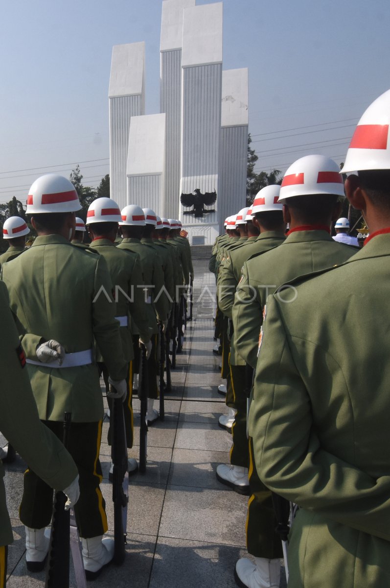 Ziarah Nasional Jelang HUT Ke-78 TNI | ANTARA Foto