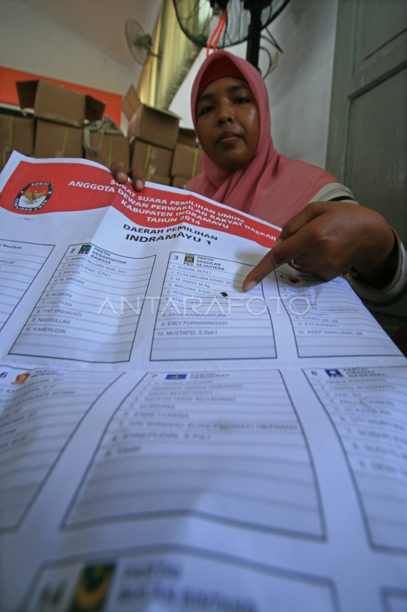 Surat Suara Rusak Antara Foto