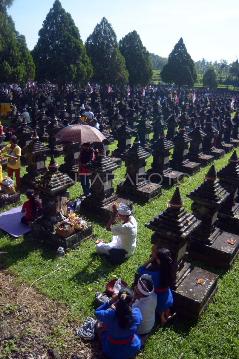 Peringatan 70 tahun puputan margarana antara foto