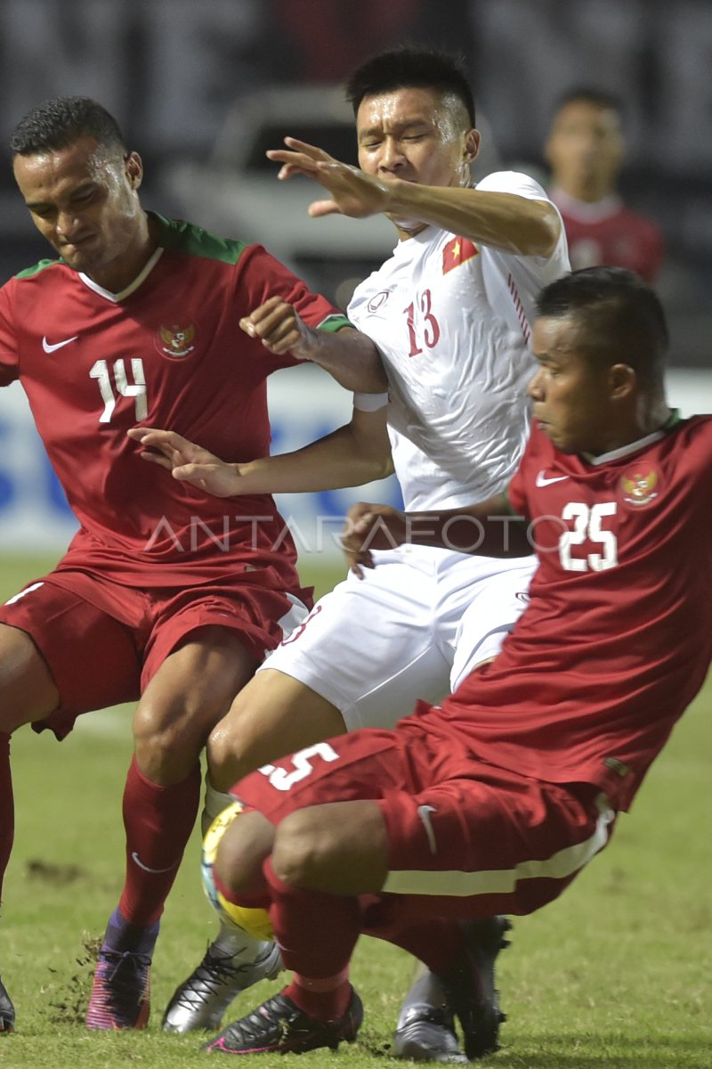 INDONESIA VS VIETNAM | ANTARA Foto