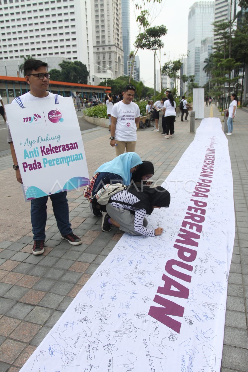 Aksi Gerakan Anti Kekerasan Terhadap Perempuan Antara Foto